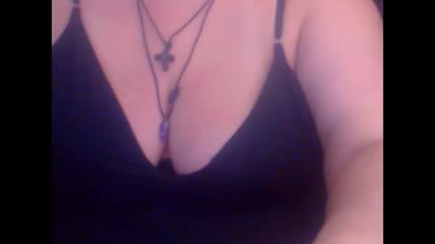 Snapshot of miamimistress chatting on 11.03.25 maya online show from 11.03.25