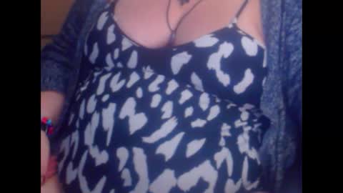 Snapshot of miamimistress chatting on 11.04.25 maya online show from 11.04.25