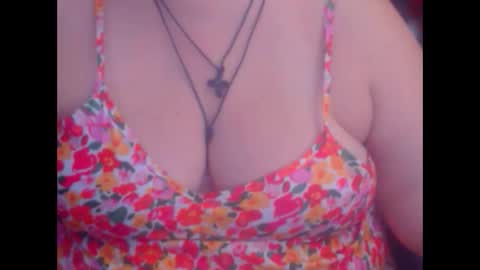 Snapshot of miamimistress chatting on 11.09.25 maya online show from 11.09.25