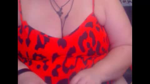 Snapshot of miamimistress chatting on 11.10.25 maya online show from 11.10.25