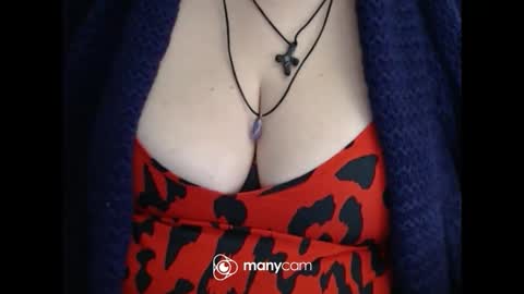 Snapshot of miamimistress chatting on 11.13.25 maya online show from 11.13.25