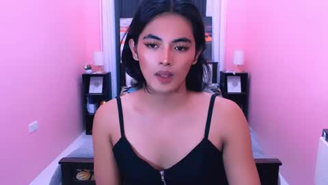 Snapshot of miamoreamara69 chatting on 06.18.26 miamoreamara69 online show from 06.18.26