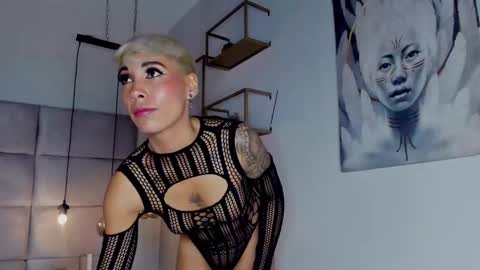 Mia Morgann online show from 12.17.24
