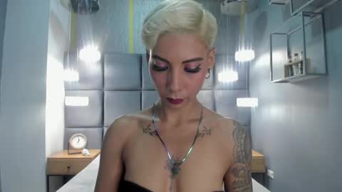 Mia Morgann online show from 12.18.24