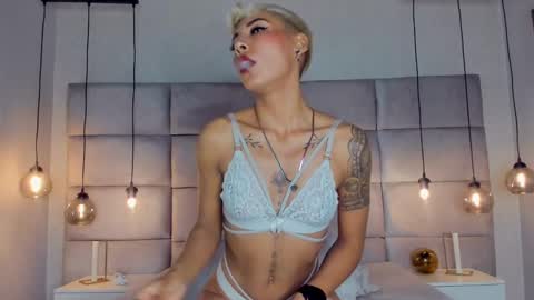 Mia Morgann online show from 12.20.24