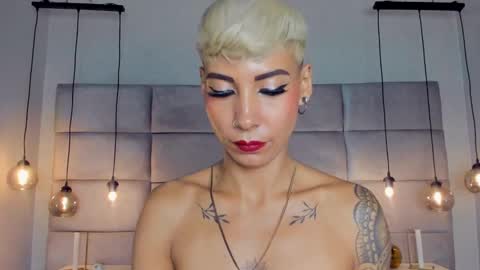 Mia Morgann online show from 12.20.24