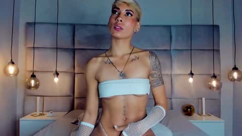 Mia Morgann online show from 12.23.24