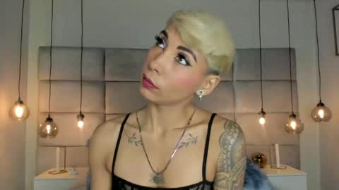 Mia Morgann online show from 12.26.24