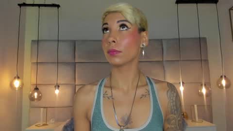 Mia Morgann online show from 01.03.25