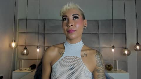 Mia Morgann online show from 02.12.25