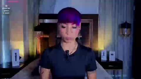 Mia Morgann online show from 09.10.25