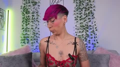 Mia Morgann online show from 04.06.26