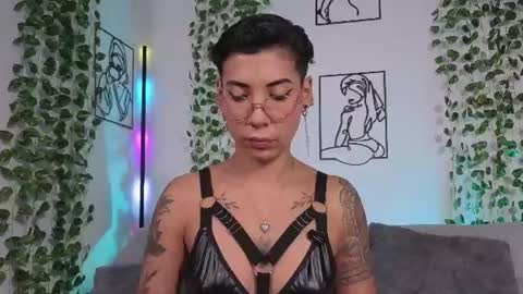 Mia Morgann online show from 07.07.26