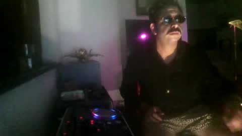 Mia  Ben online show from 11.12.25