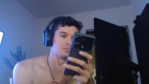 Snapshot of miaou_miaou chatting on 12.03.24 miaou_miaou online show from 12.03.24