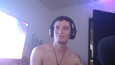 Snapshot of miaou_miaou chatting on 01.13.25 miaou_miaou online show from 01.13.25