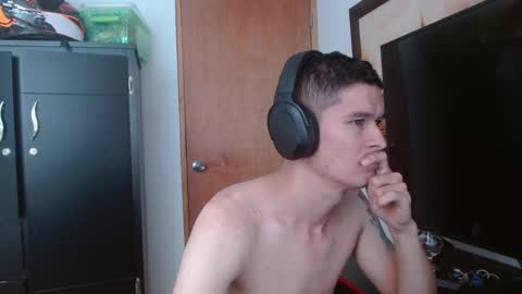 Snapshot of miaou_miaou chatting on 02.06.25 miaou_miaou online show from 02.06.25