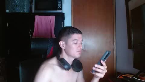 Snapshot of miaou_miaou chatting on 02.23.25 miaou_miaou online show from 02.23.25