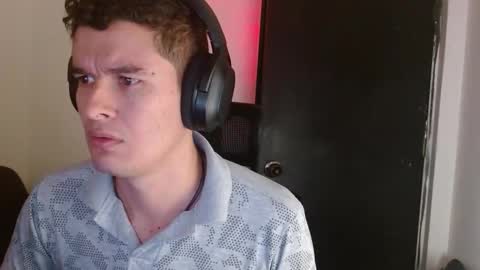 Snapshot of miaou_miaou chatting on 10.12.25 miaou_miaou online show from 10.12.25