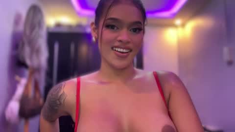 Mia online show from 02.17.25