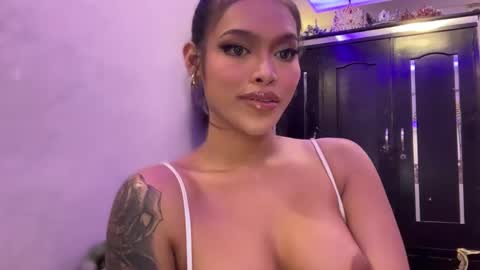 Mia online show from 02.19.25