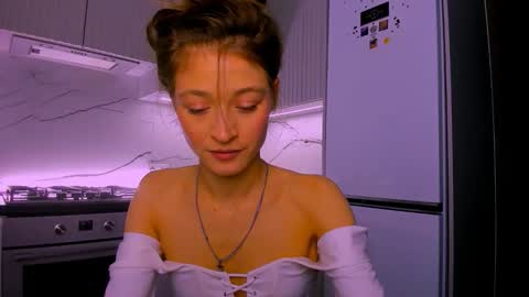 Mia online show from 02.22.26