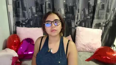 Snapshot of miapeyton chatting on 02.14.25 Mia Peyton online show from 02.14.25