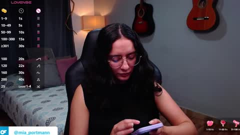 MIAPORTMANN online show from 01.11.25