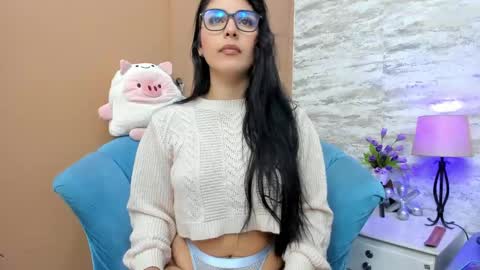 Mia Quevedo online show from 01.24.25