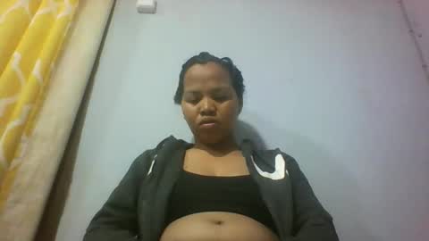 Snapshot of miarii chatting on 09.25.25 miarii online show from 09.25.25