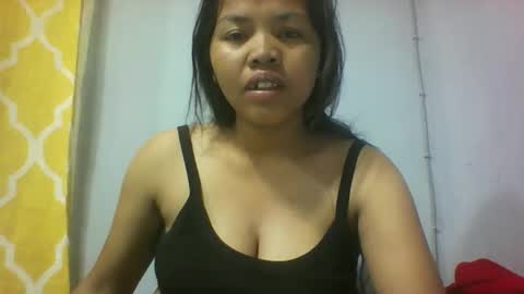 Snapshot of miarii chatting on 10.05.25 miarii online show from 10.05.25