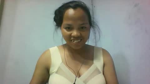 Snapshot of miarii chatting on 10.08.25 miarii online show from 10.08.25