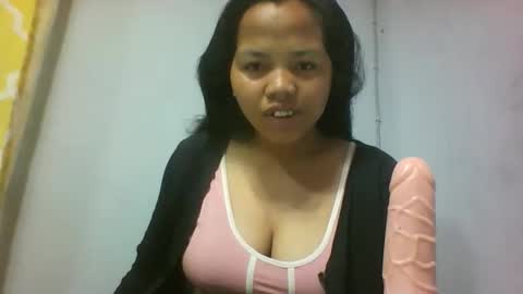 Snapshot of miarii chatting on 10.15.25 miarii online show from 10.15.25