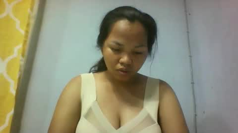 Snapshot of miarii chatting on 11.03.25 miarii online show from 11.03.25