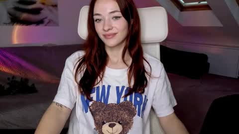 Snapshot of miarouge_me chatting on 10.22.25 Mia online show from 10.22.25