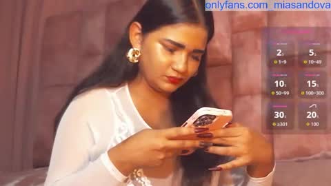 miasaandovaal 22 online show from 10.25.25