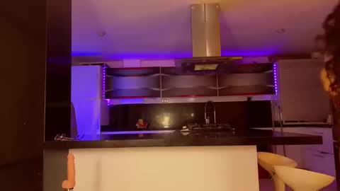 Snapshot of miasavagex18 chatting on 12.02.24 MiaHancock online show from 12.02.24