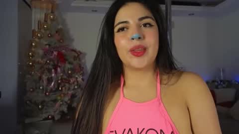 Snapshot of miasavagex18 chatting on 12.28.24 MiaHancock online show from 12.28.24