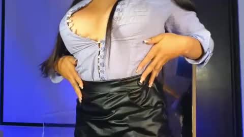 Snapshot of miasavagex18 chatting on 02.02.25 MiaHancock online show from 02.02.25