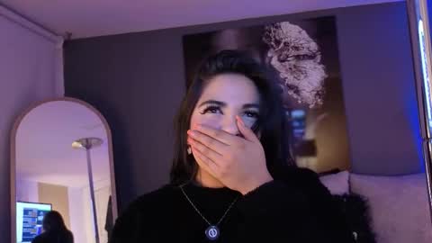 Snapshot of miasavagex18 chatting on 09.17.25 MiaHancock online show from 09.17.25