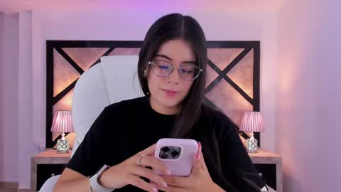 Snapshot of miasilverr chatting on 12.17.24 Mia online show from 12.17.24