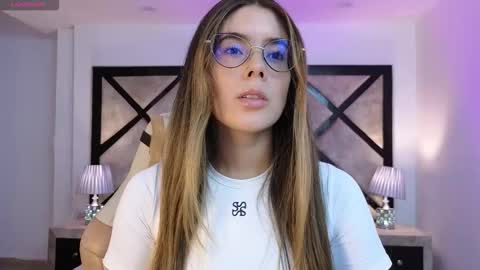 Mia online show from 03.13.26