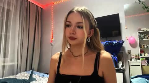 Snapshot of miasuszynski chatting on 02.19.26 Milana online show from 02.19.26