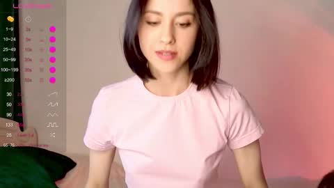 Mia online show from 11.05.25