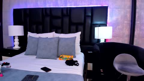 Snapshot of miasweetth chatting on 03.03.25 Mia Sweetth online show from 03.03.25