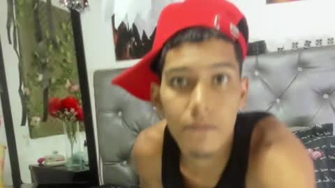 Snapshot of miautena chatting on 10.19.25 Mariana online show from 10.19.25