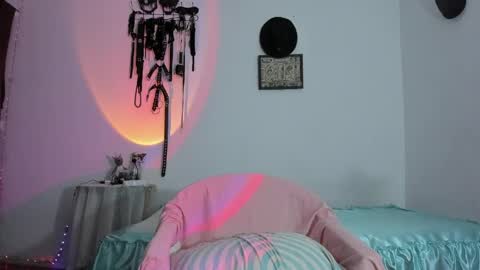 Mariana  online show from 04.06.26