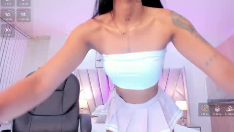 Mia Vegas online show from 12.15.25