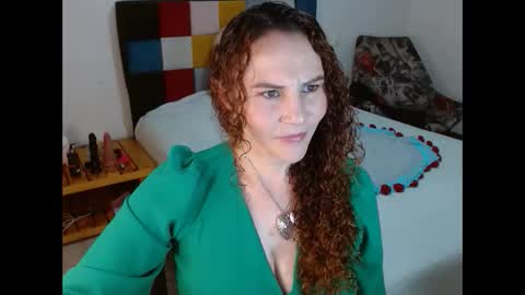 miavellvett online show from 10.05.25
