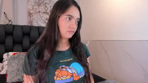 miavelvet1 online show from 04.19.26